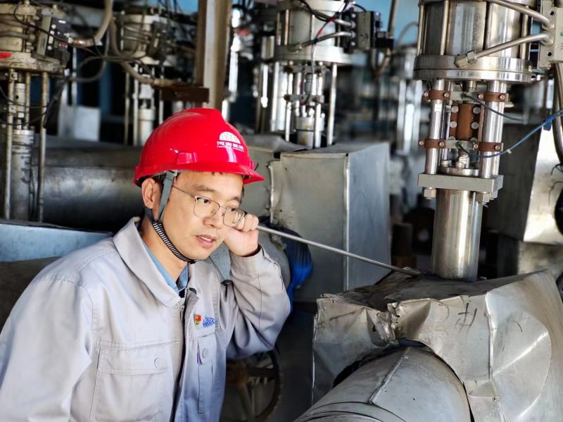 �Ի���ģ����Ŀ�����˻�����������������һ������ �����Ǻ���ʡ�Ͷ�ģ�����������ʤ